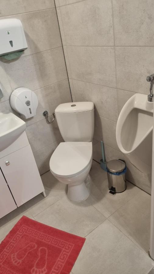 Etna 3 Dom Z Parkingiem Rzeszow Morgowa Apartment Ngoại thất bức ảnh
