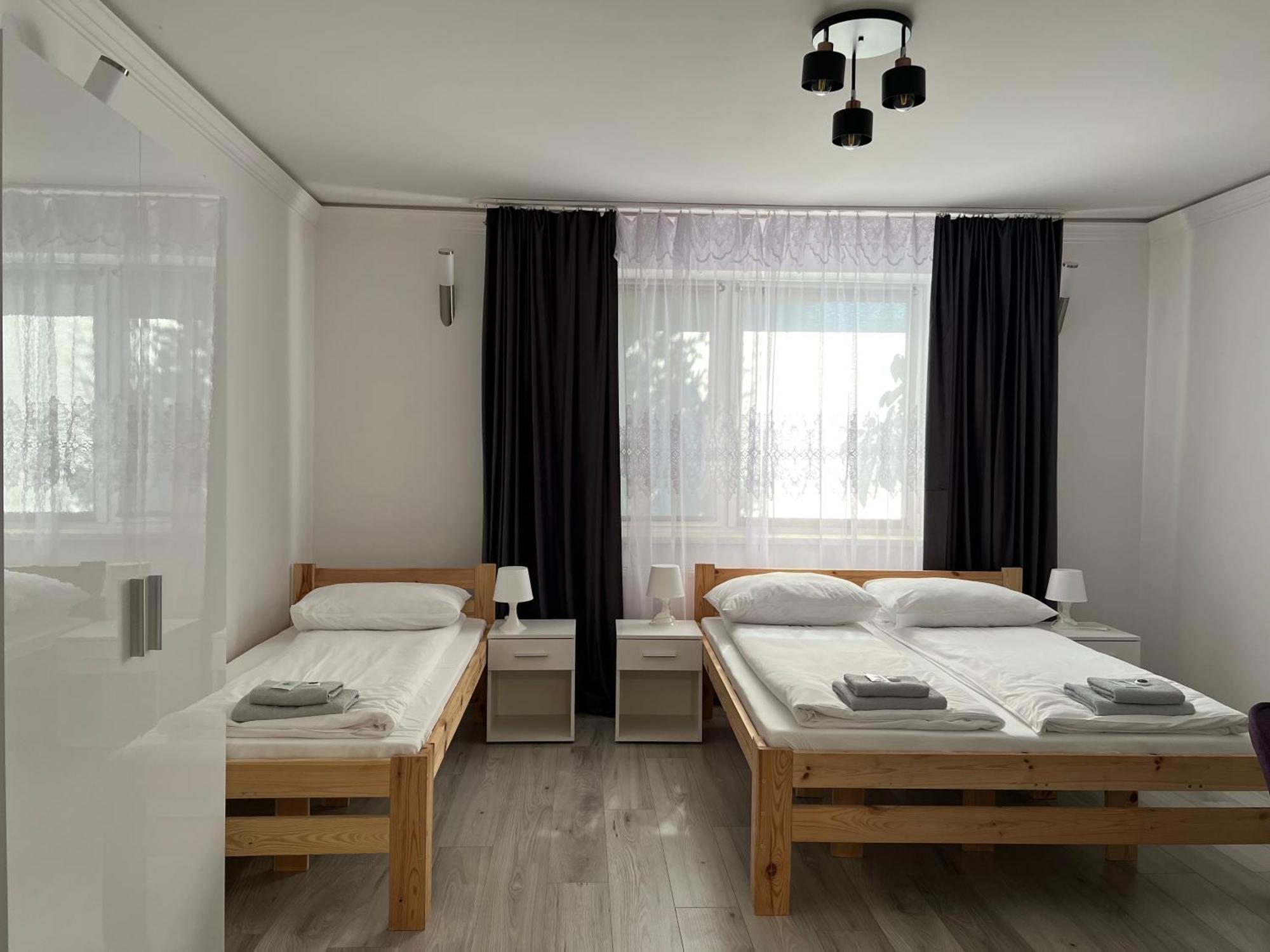 Etna 3 Dom Z Parkingiem Rzeszow Morgowa Apartment Ngoại thất bức ảnh